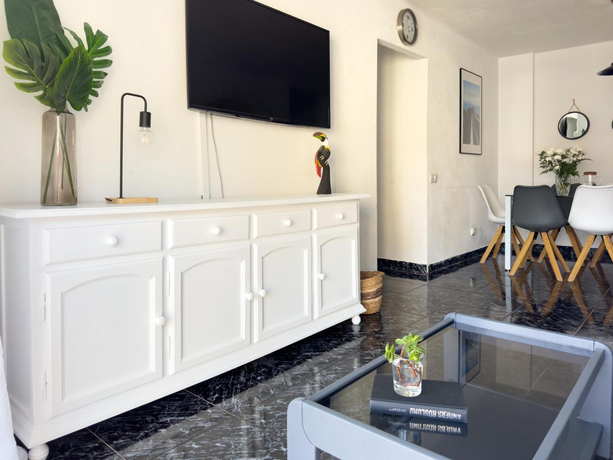 Amazing 3-Bedroom Apartment. Pool And Sea View! Los Cristianos  Dış mekan fotoğraf